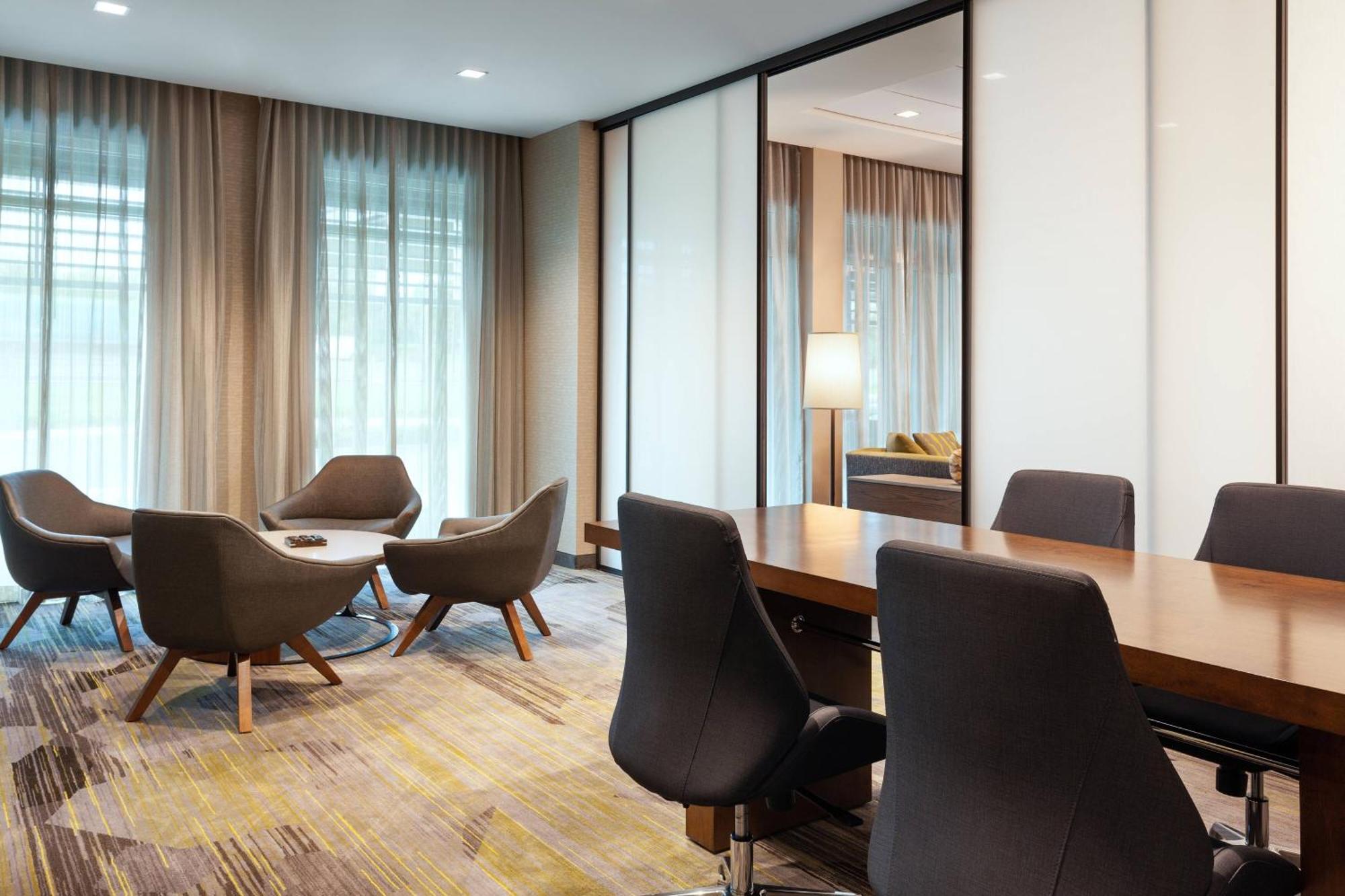 Готель Courtyard By Marriott Вінтер-Гавен Екстер'єр фото