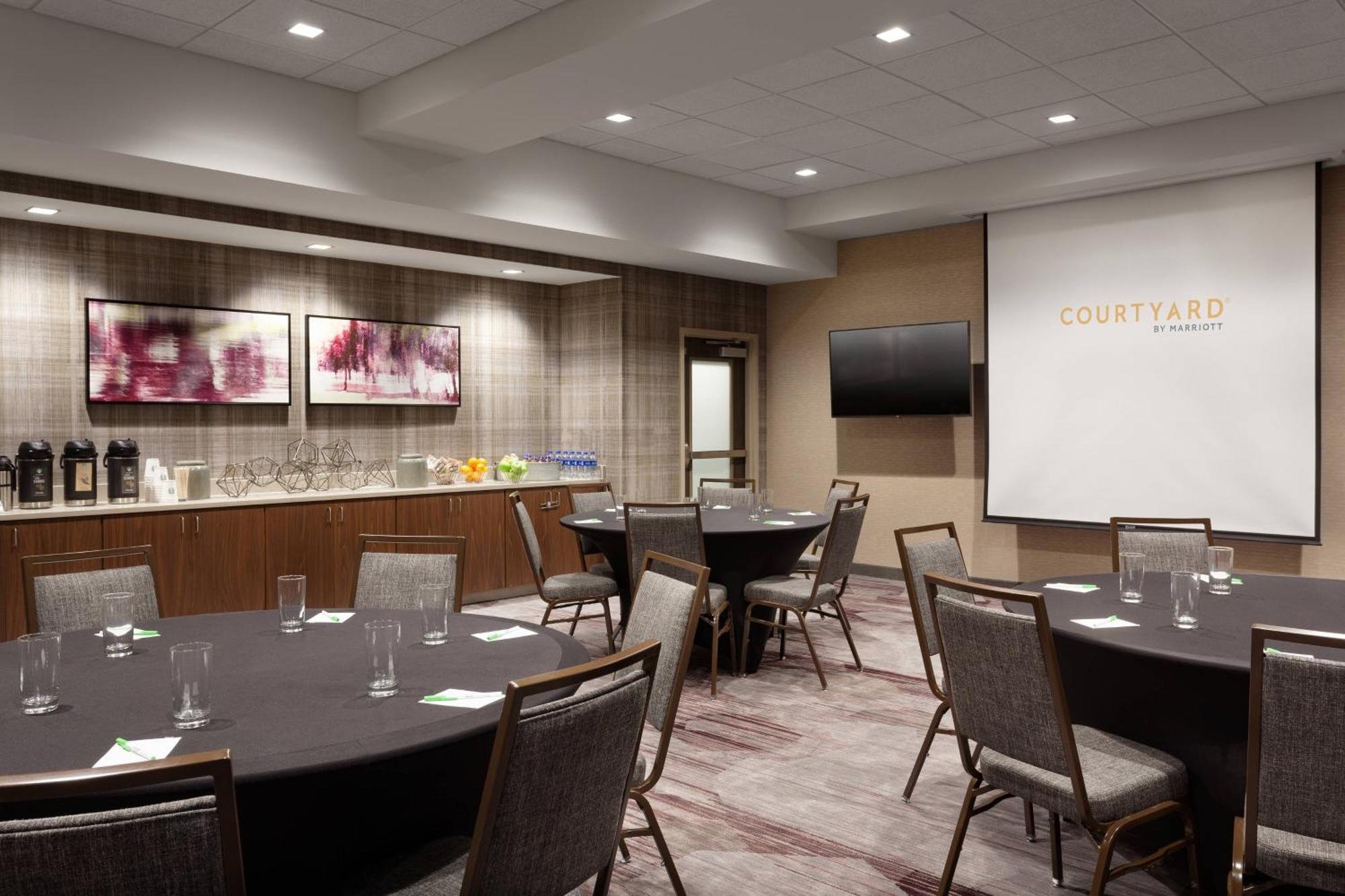 Готель Courtyard By Marriott Вінтер-Гавен Екстер'єр фото